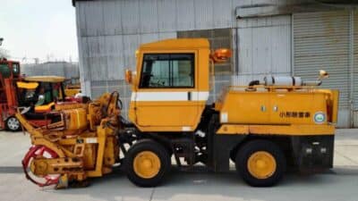 ロータリ除雪車　新潟トランシス　NR81　除雪幅1.3ｍ　除雪機械